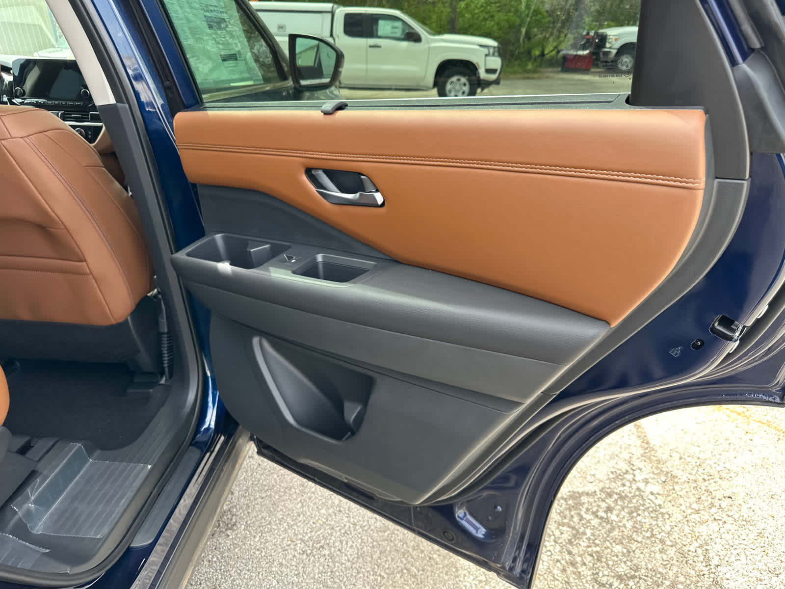 Thumbnail: 2025 Nissan Pathfinder - 8