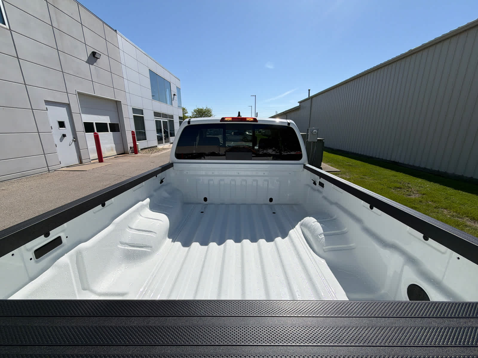 Thumbnail: 2026 Nissan Frontier - 12