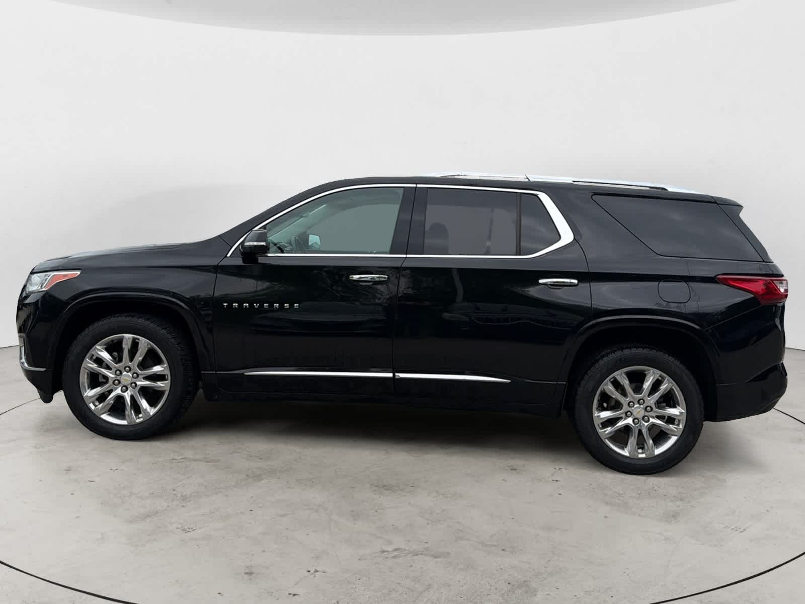 Thumbnail: 2019 Chevrolet Traverse - 2