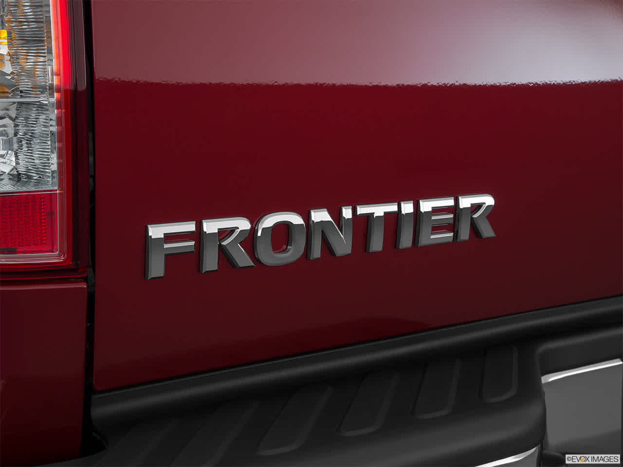 Thumbnail: 2016 Nissan Frontier - 8
