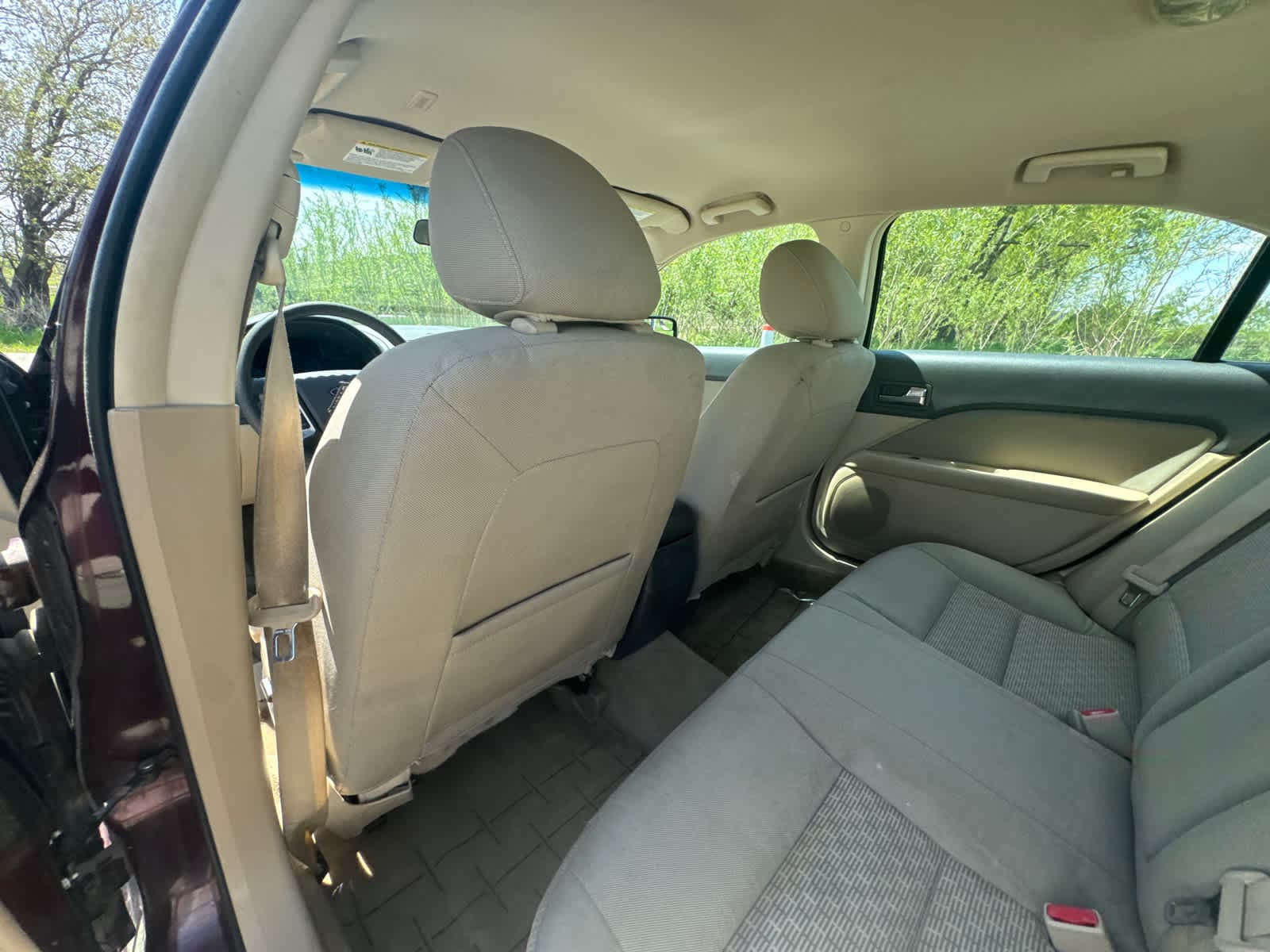Thumbnail: 2011 Ford Fusion - 25