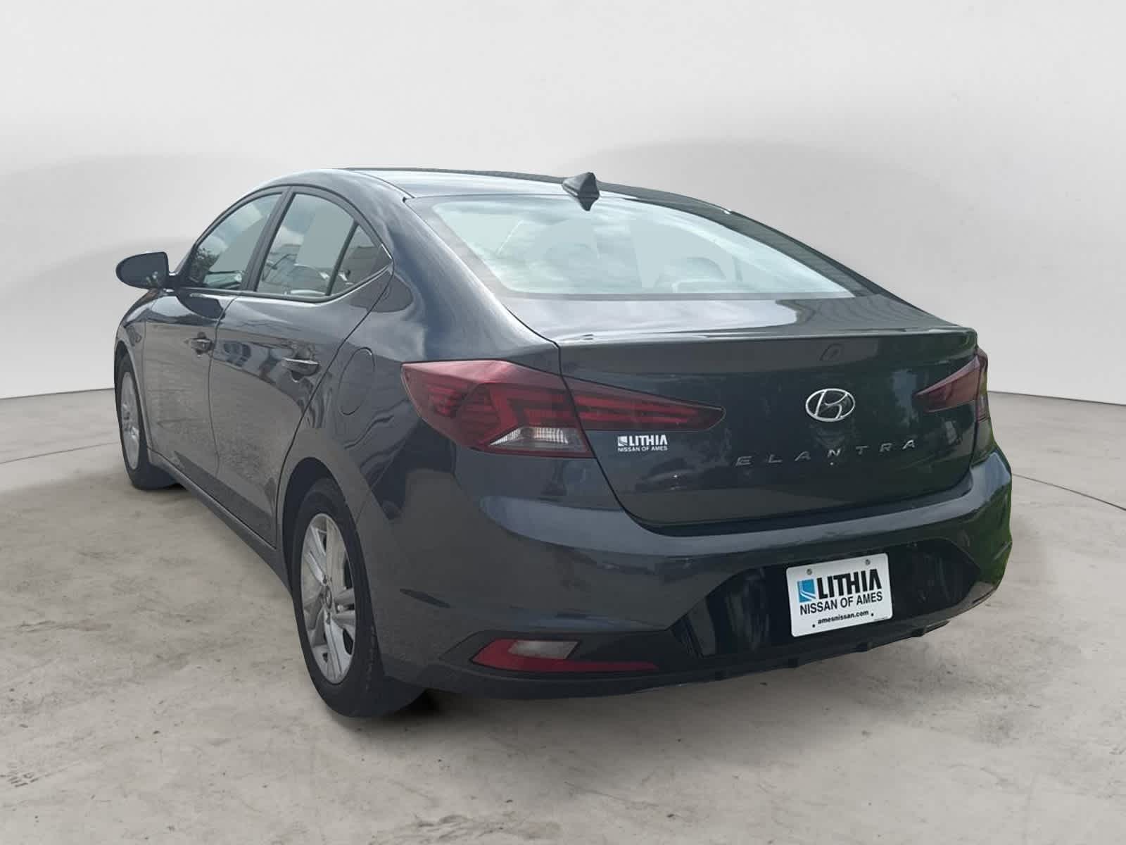 Thumbnail: 2020 Hyundai Elantra - 4