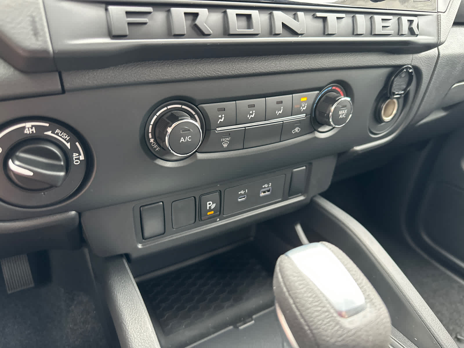 Thumbnail: 2026 Nissan Frontier - 22