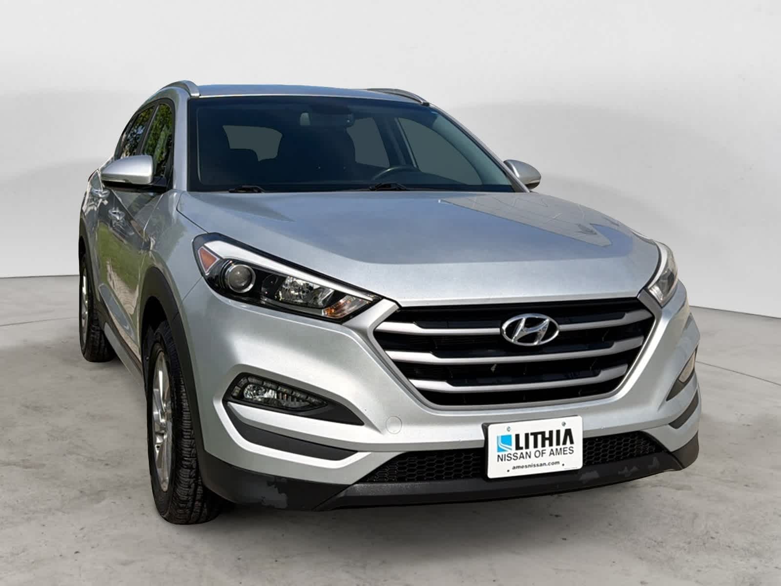 Thumbnail: 2017 Hyundai Tucson - 6