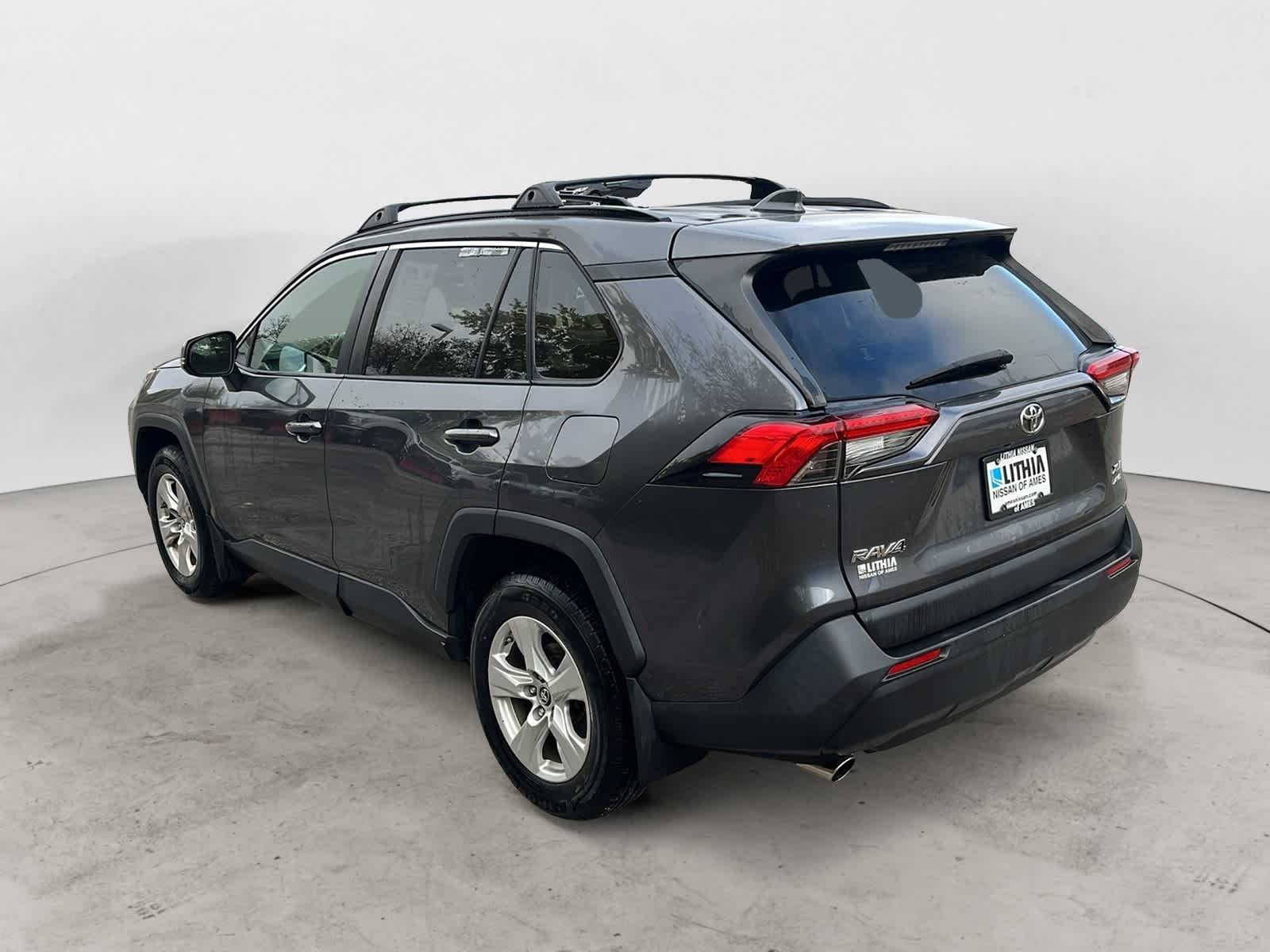 Thumbnail: 2019 Toyota RAV4 - 4