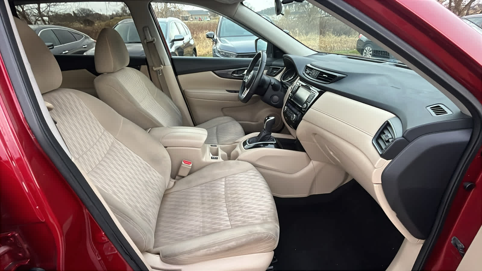 Thumbnail: 2018 Nissan Rogue - 9