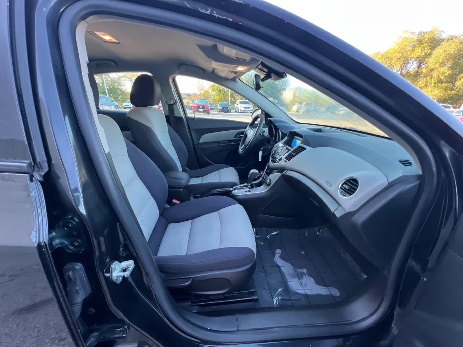 Thumbnail: 2013 Chevrolet Cruze - 6