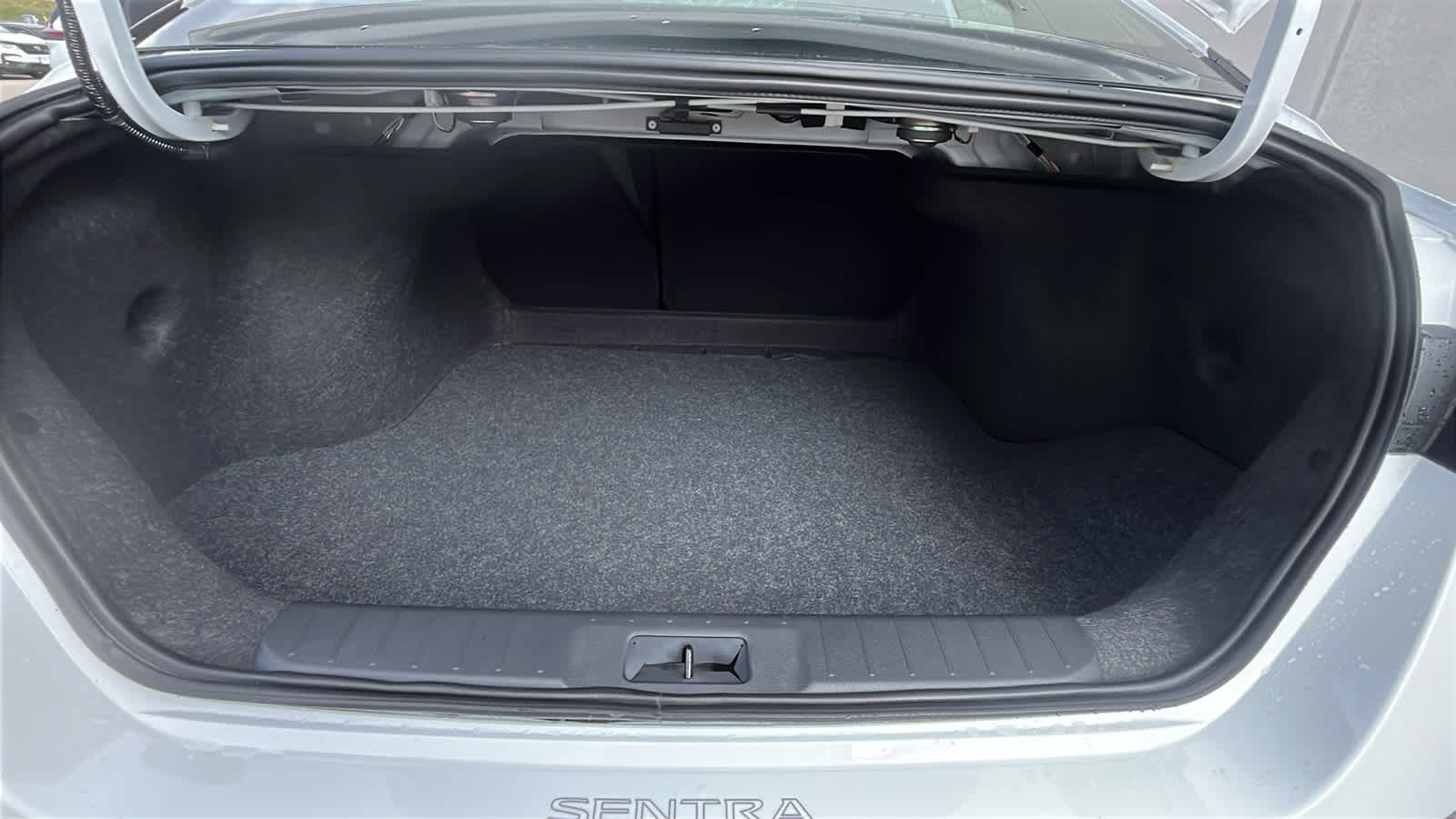 Thumbnail: 2025 Nissan Sentra - 10