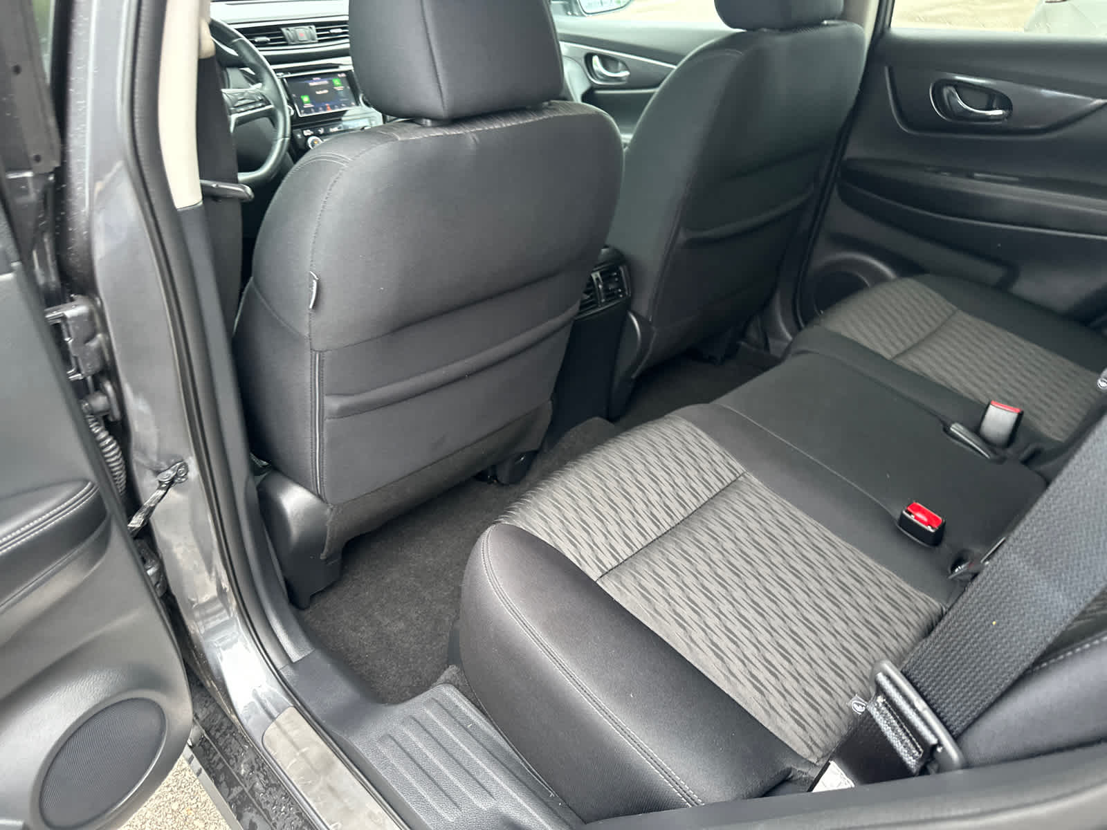 Thumbnail: 2018 Nissan Rogue - 13