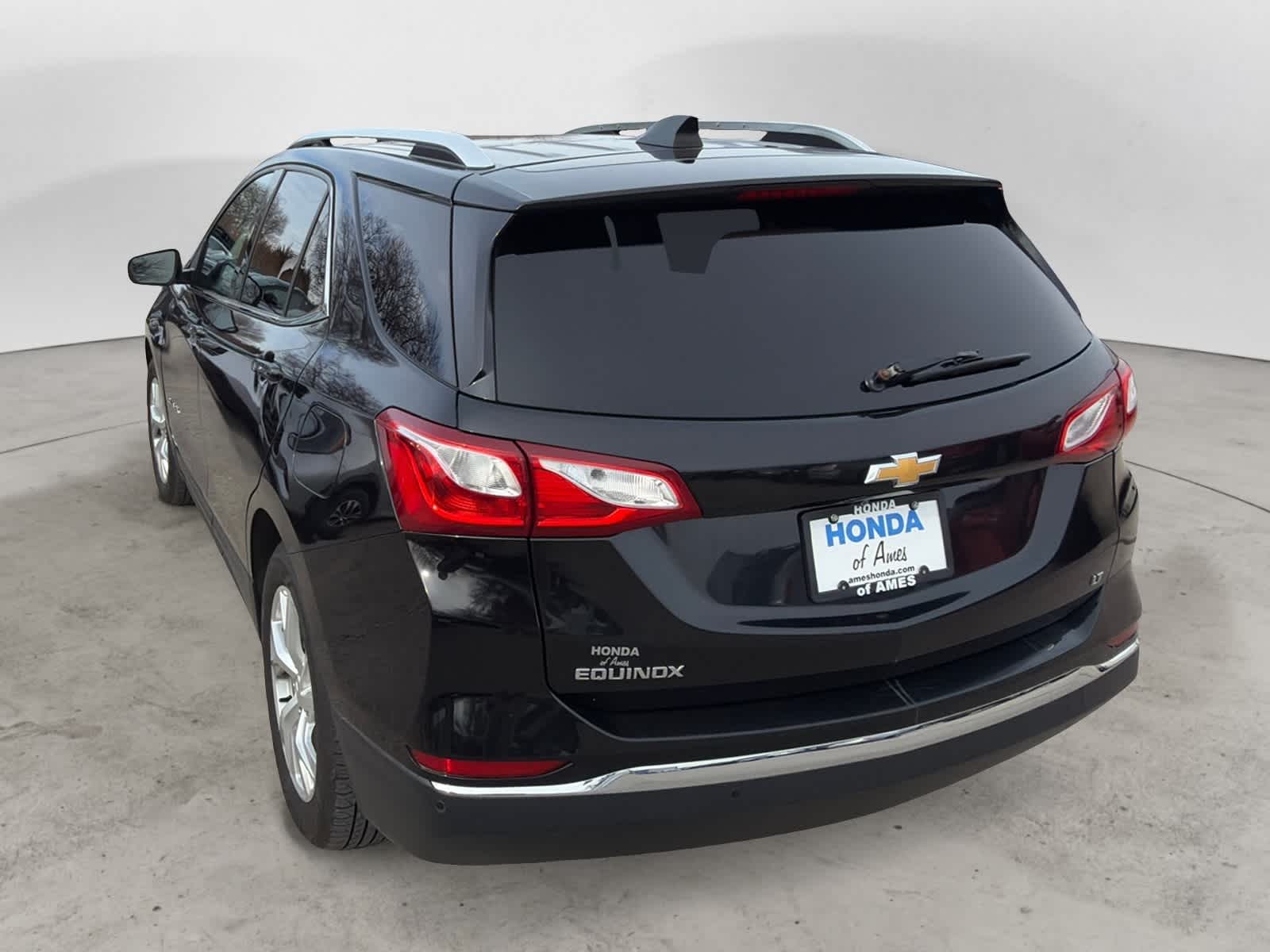 Thumbnail: 2019 Chevrolet Equinox - 3