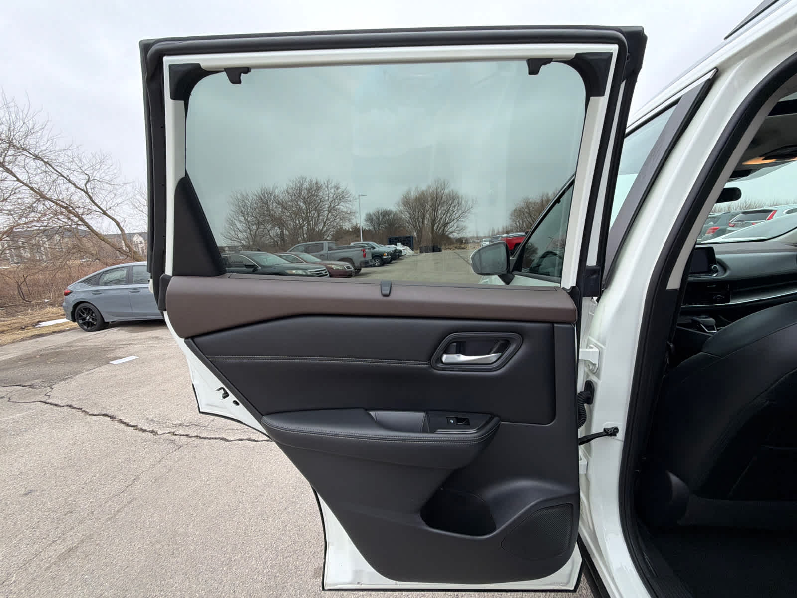 Thumbnail: 2022 Nissan Rogue - 14