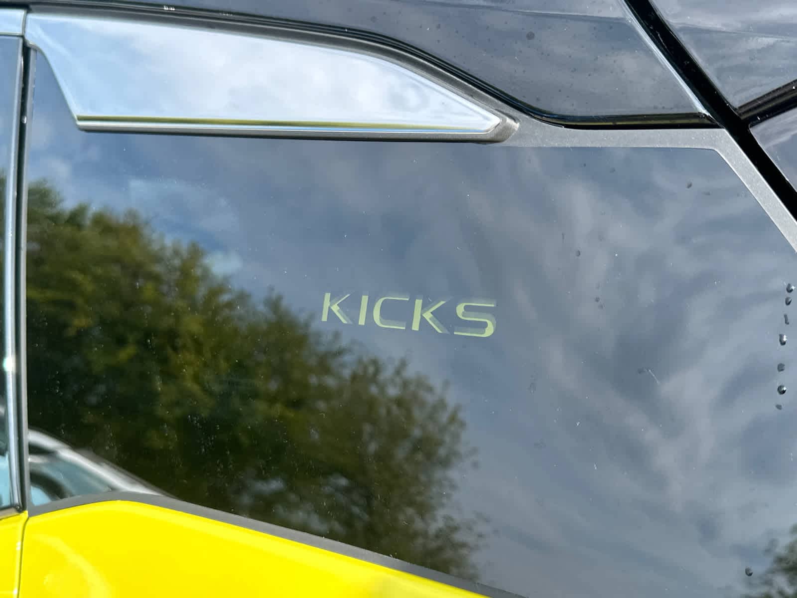 Thumbnail: 2026 Nissan Kicks - 12