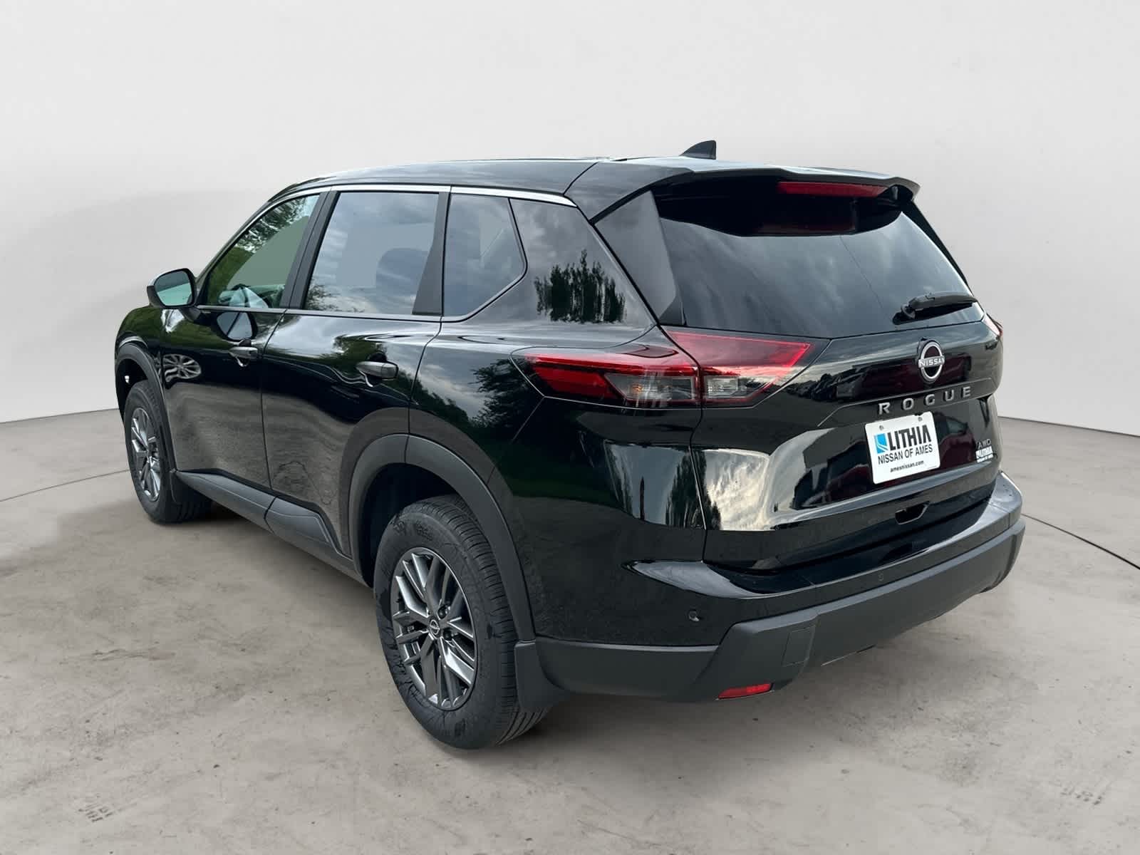 Thumbnail: 2026 Nissan Rogue - 2