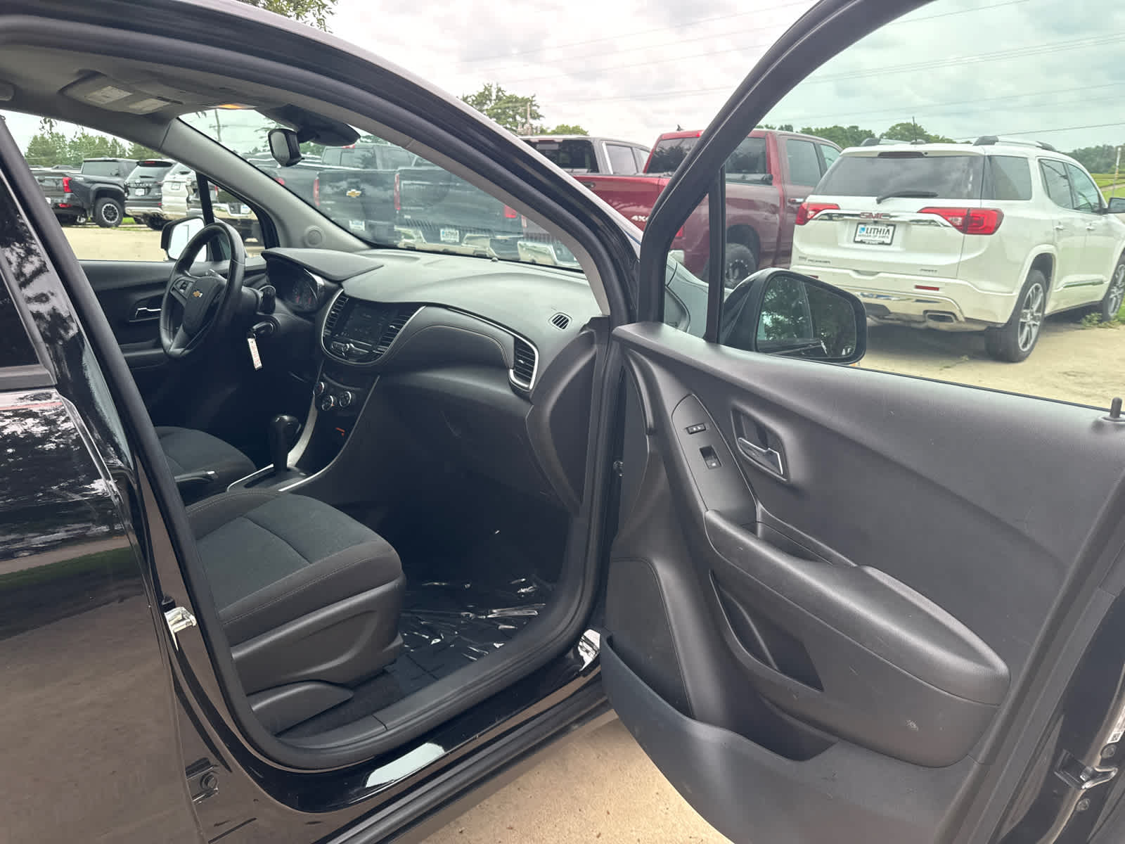 Thumbnail: 2020 Chevrolet Trax - 19