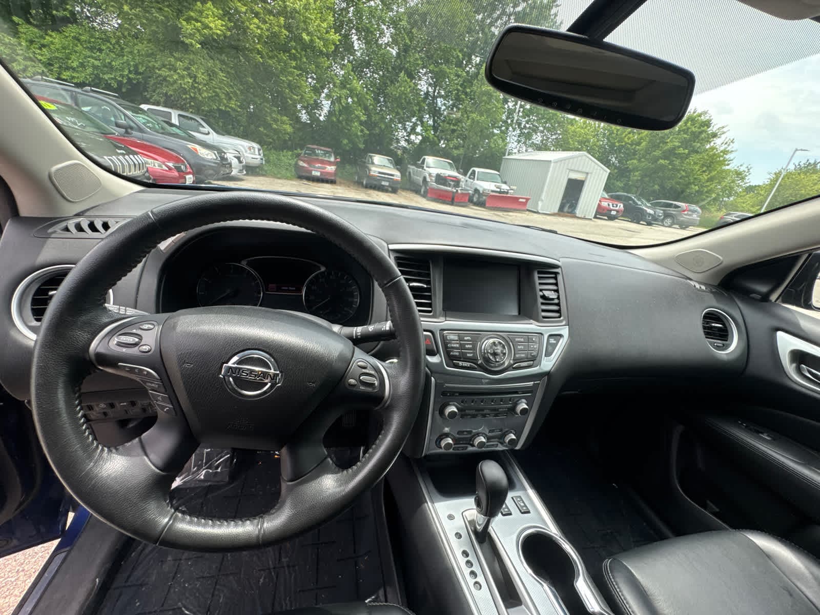 Thumbnail: 2017 Nissan Pathfinder - 21
