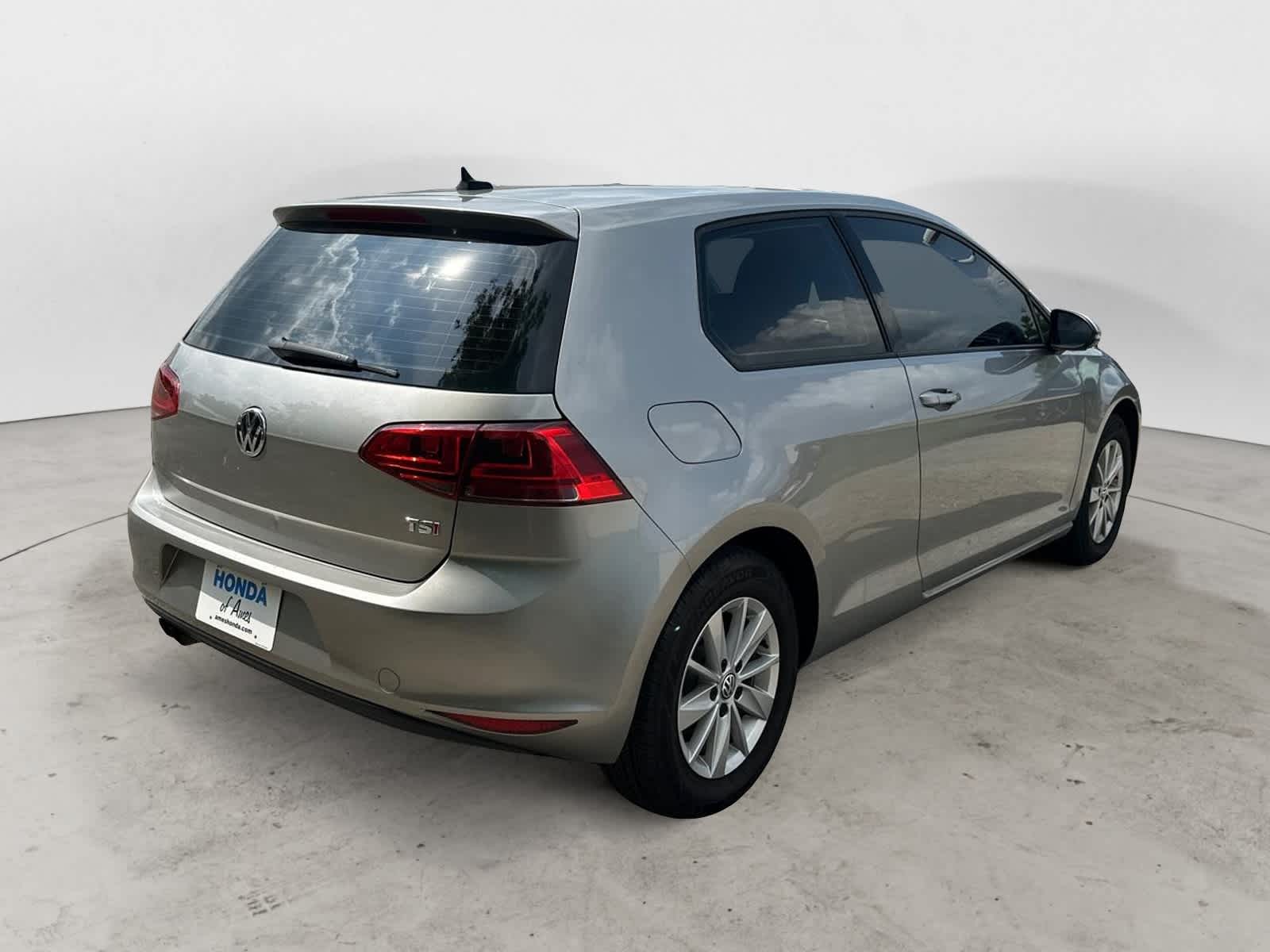2015 Volkswagen Golf S 6