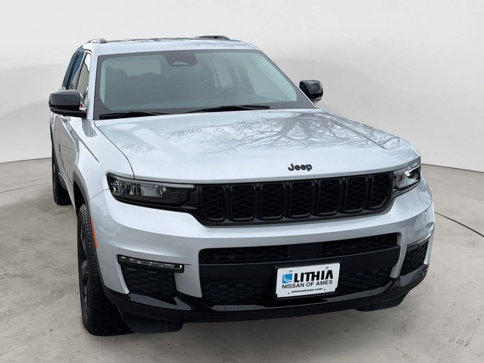 Thumbnail: 2023 Jeep Grand Cherokee - 6