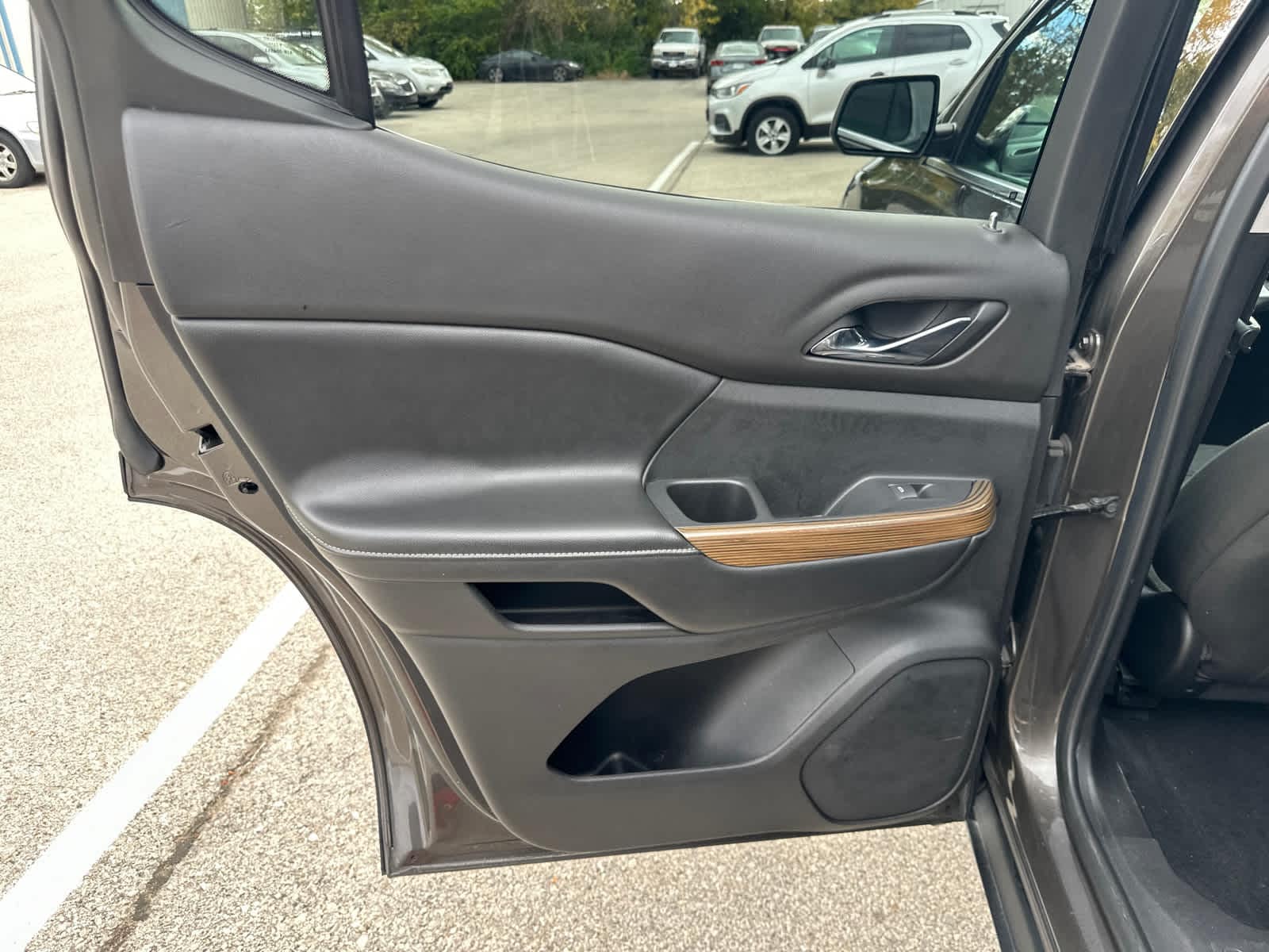 Thumbnail: 2019 GMC Acadia - 18