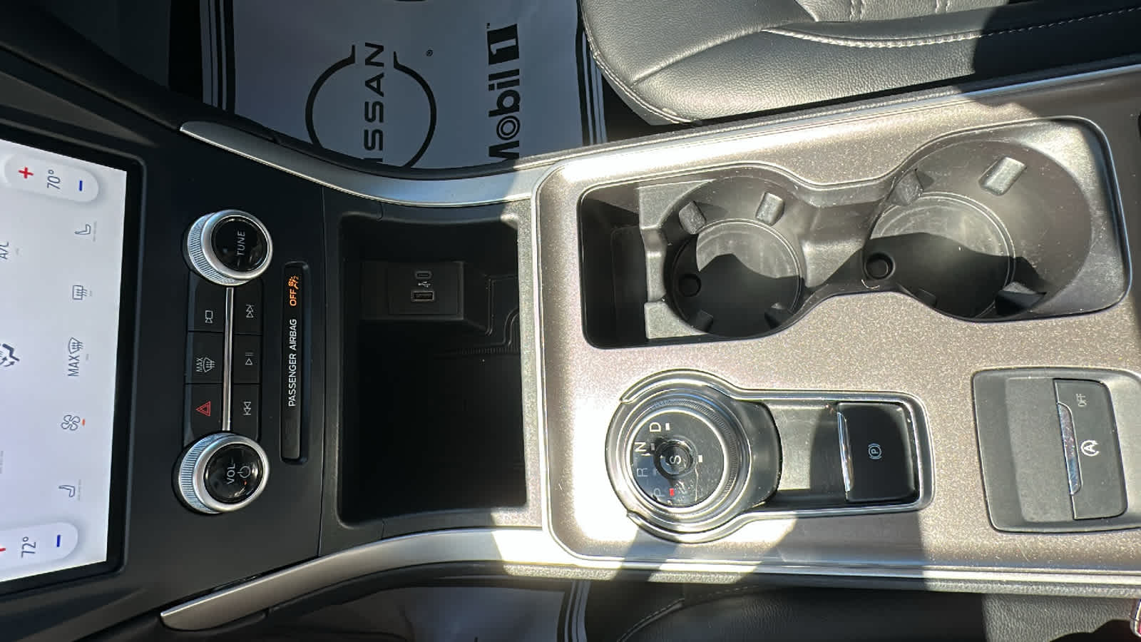 Thumbnail: 2023 Ford Edge - 21