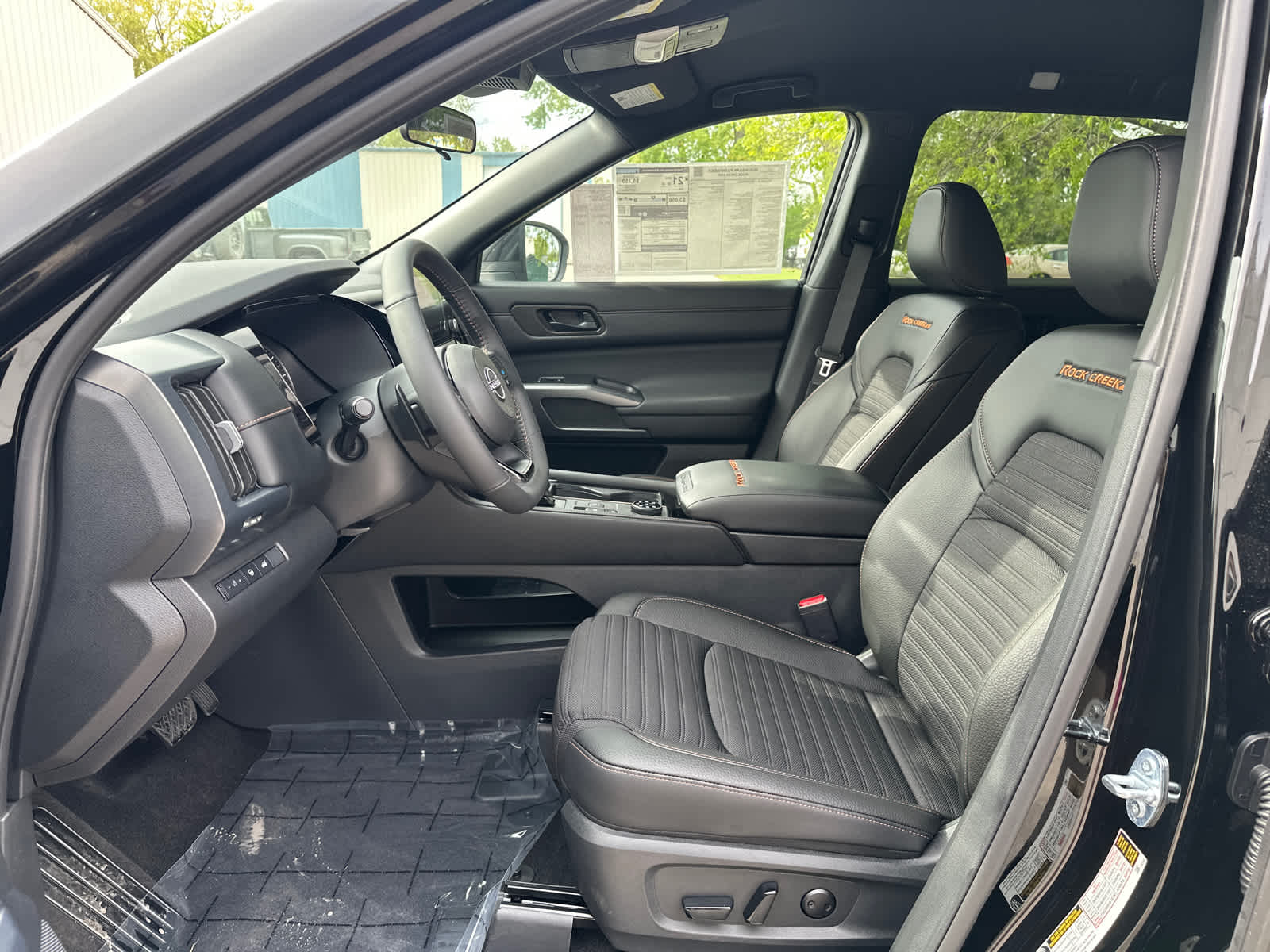 2025 Nissan Pathfinder Rock Creek 11
