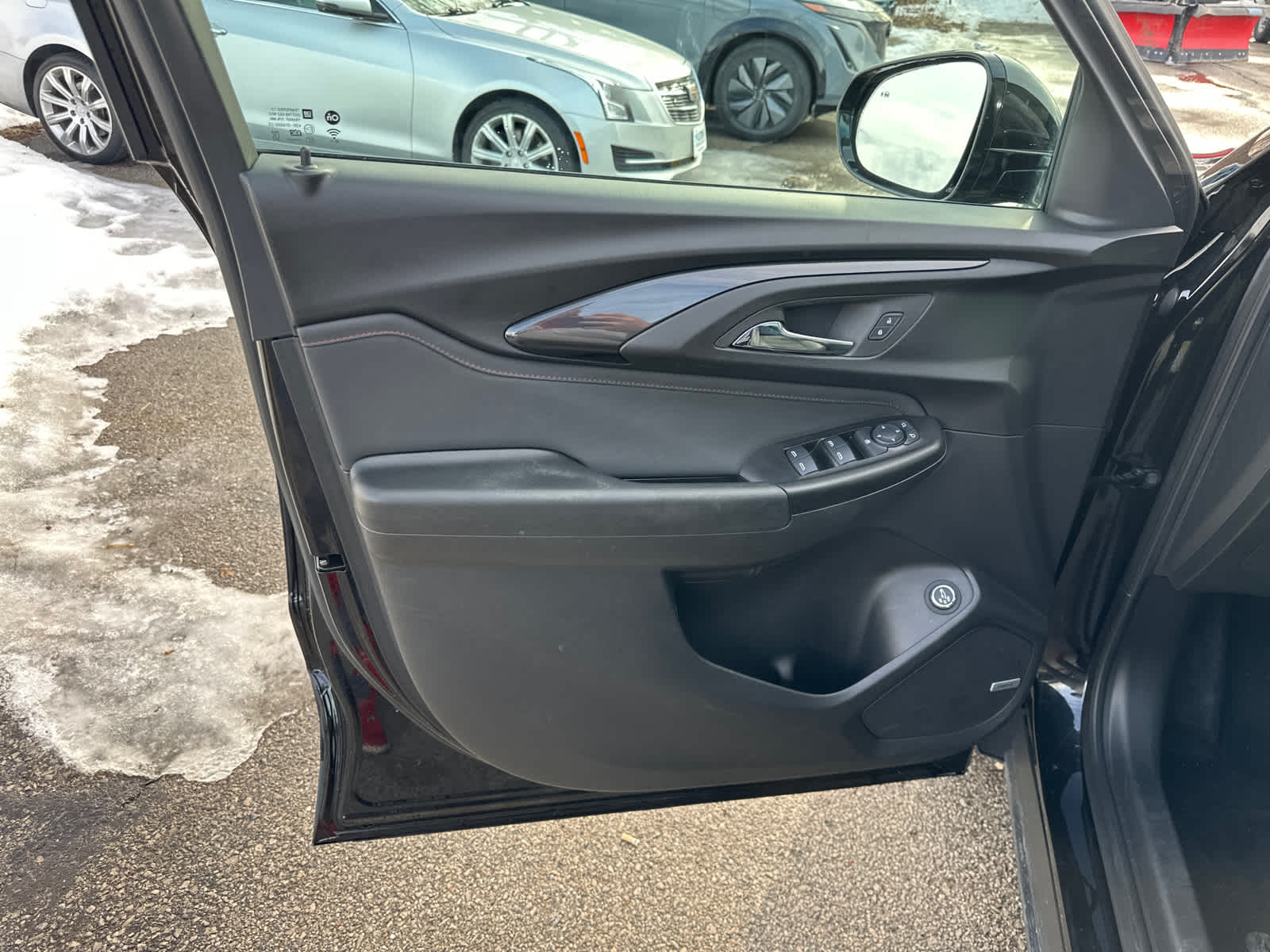 Thumbnail: 2023 Chevrolet TrailBlazer - 15