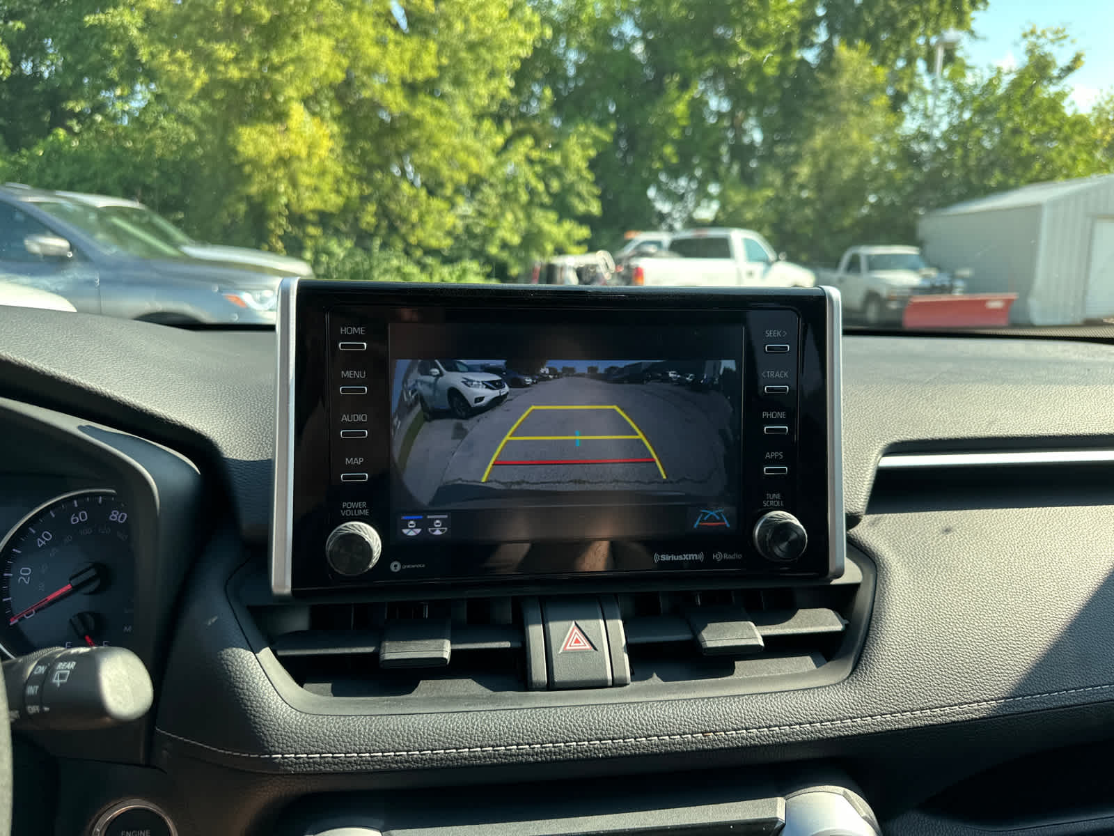 Thumbnail: 2019 Toyota RAV4 - 21