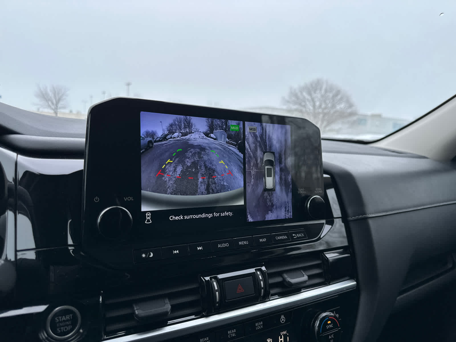 Thumbnail: 2022 Nissan Pathfinder - 26