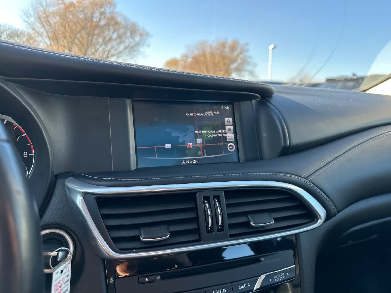 Thumbnail: 2019 INFINITI QX30 - 27