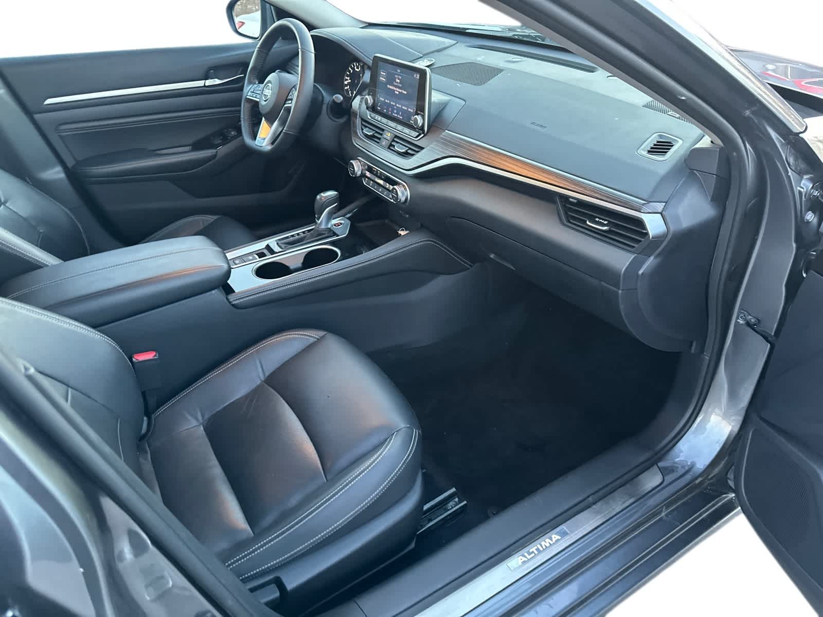 Thumbnail: 2022 Nissan Altima - 6