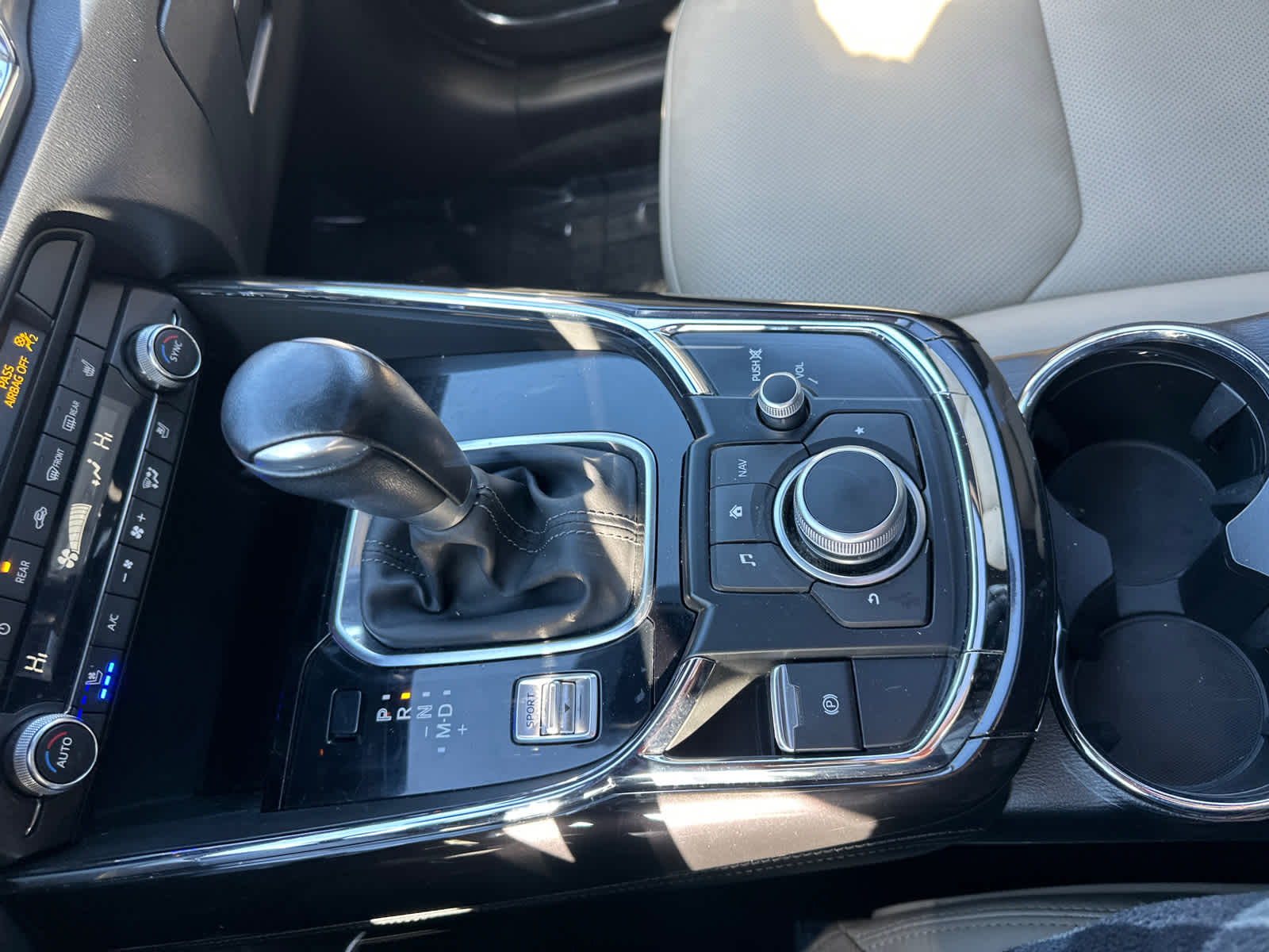 Thumbnail: 2019 Mazda CX-9 - 25