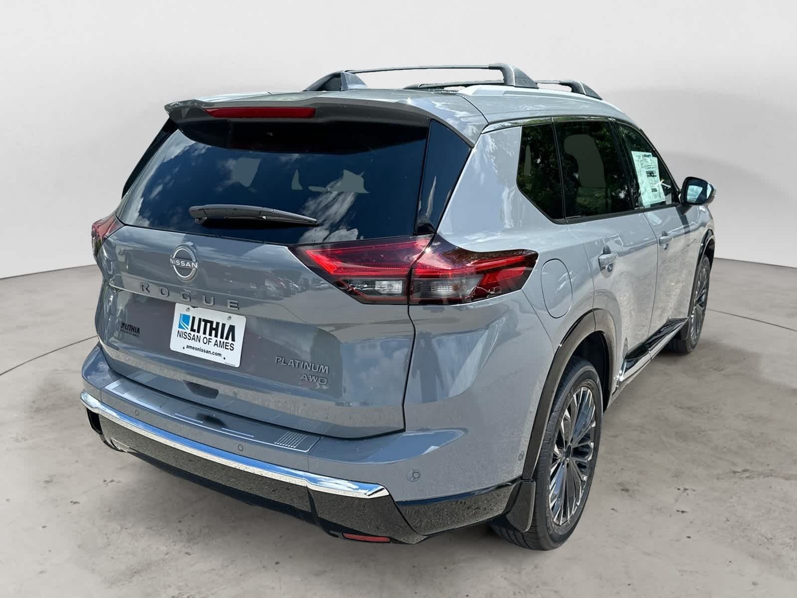 Thumbnail: 2025 Nissan Rogue - 3