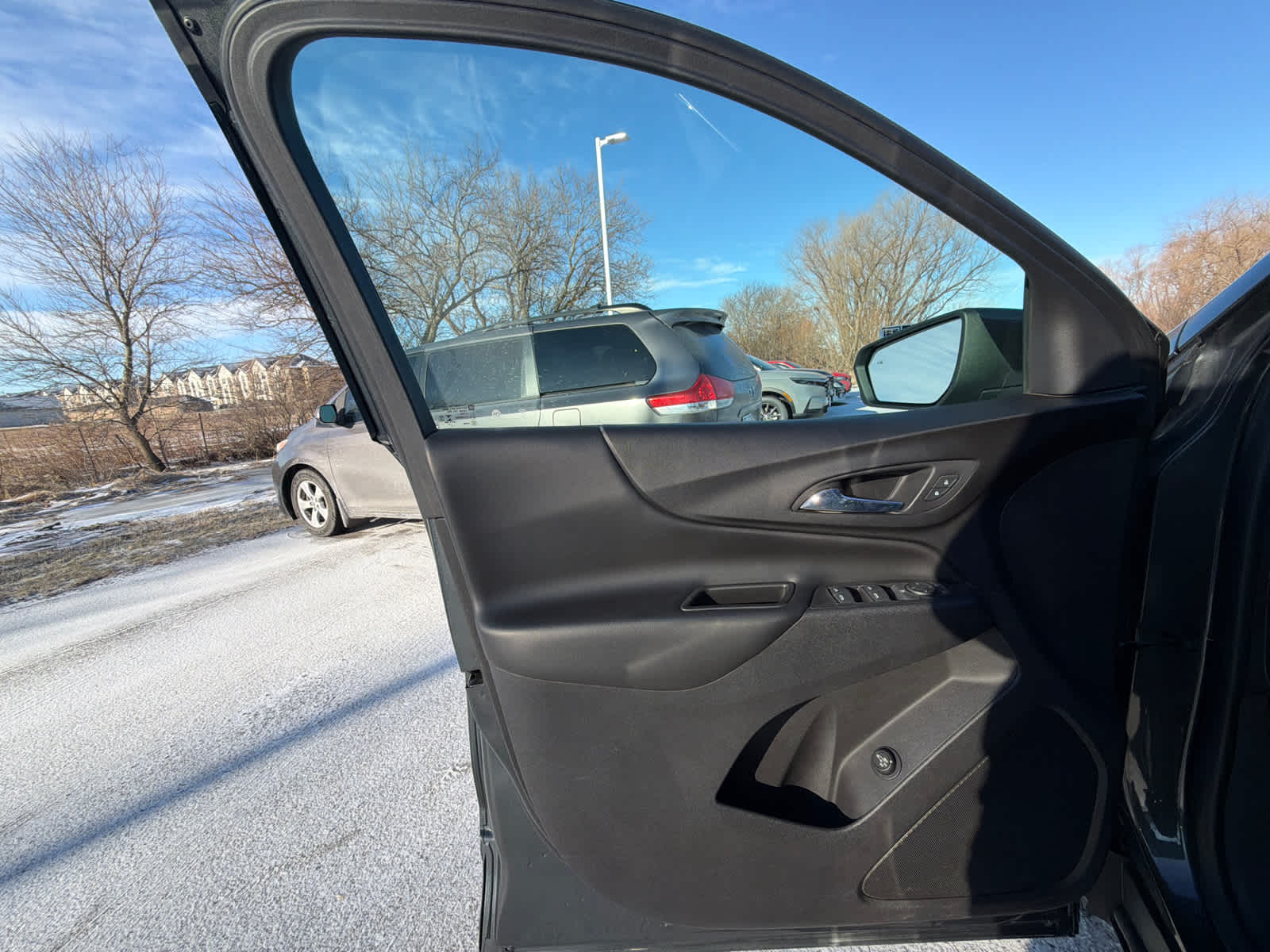 Thumbnail: 2020 Chevrolet Equinox - 15