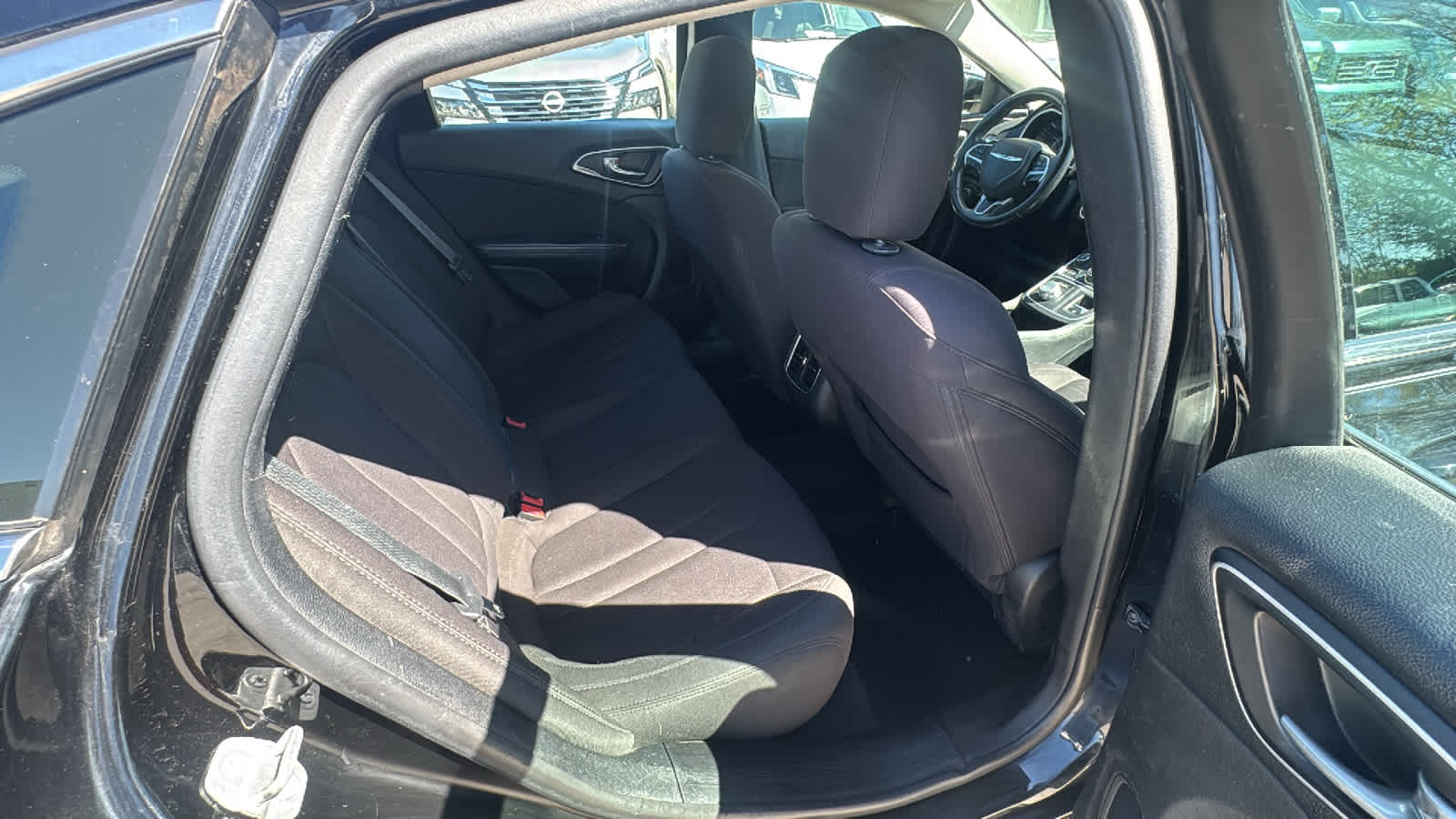 Thumbnail: 2015 Chrysler 200 - 10