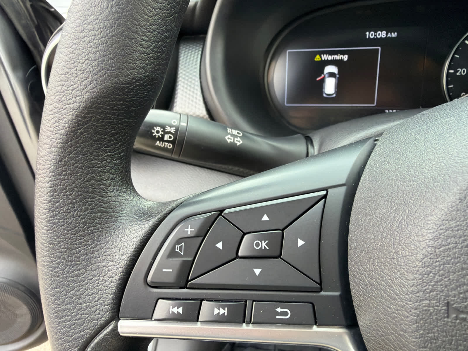 Thumbnail: 2023 Nissan Kicks - 19