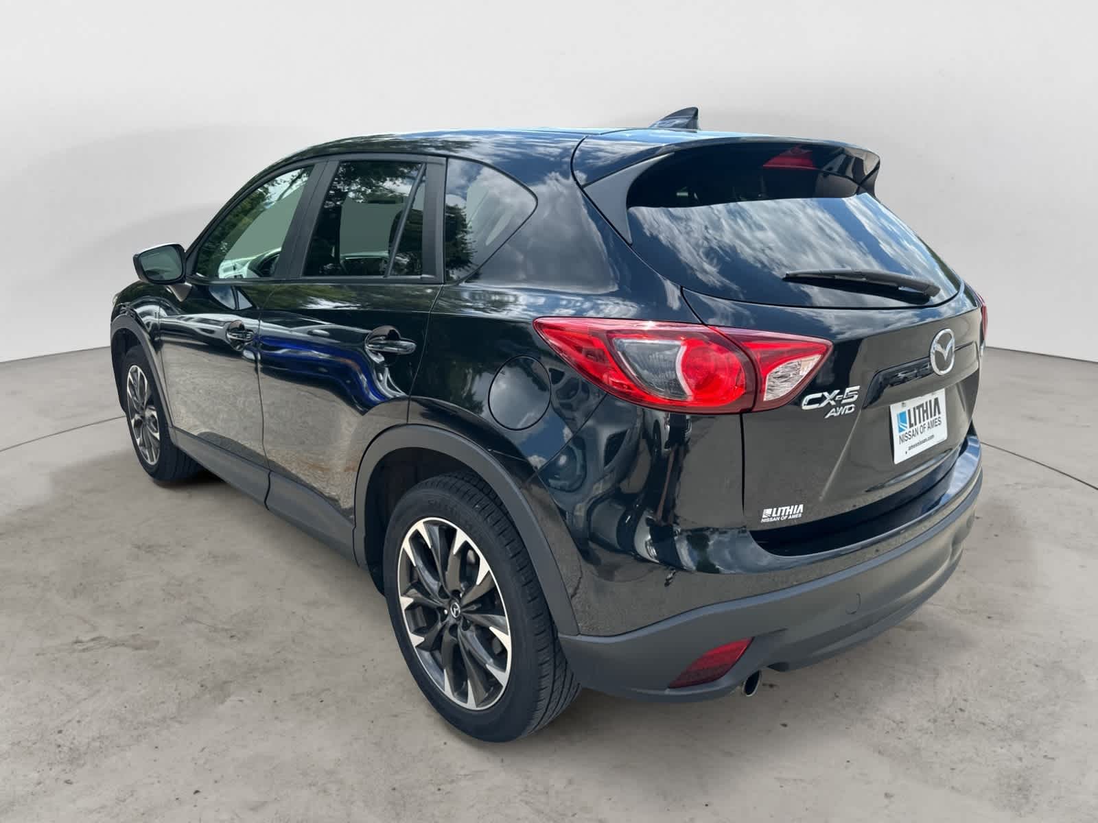 Thumbnail: 2016 Mazda CX-5 - 2