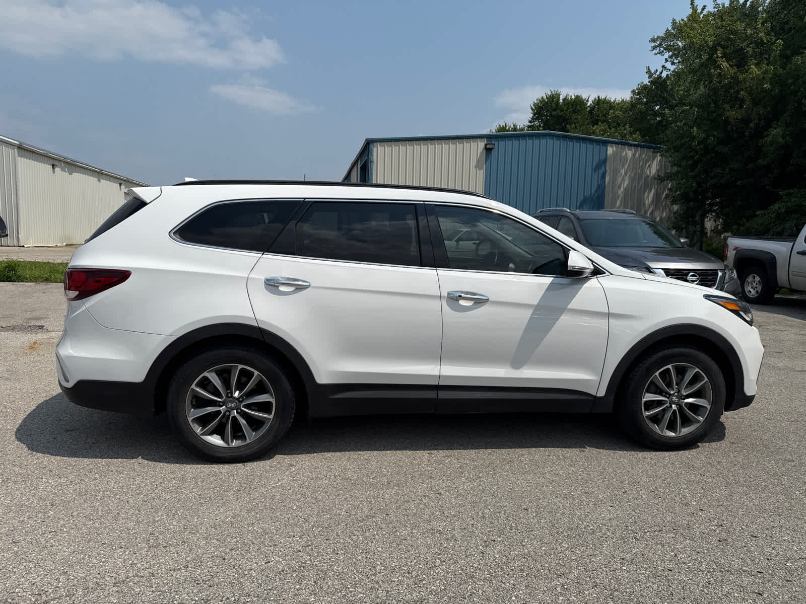 Thumbnail: 2019 Hyundai Santa Fe - 7