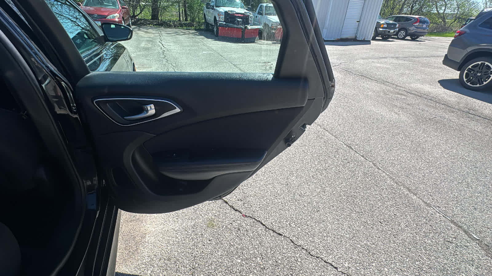 Thumbnail: 2015 Chrysler 200 - 9