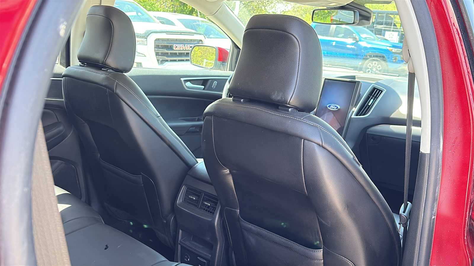 Thumbnail: 2021 Ford Edge - 23