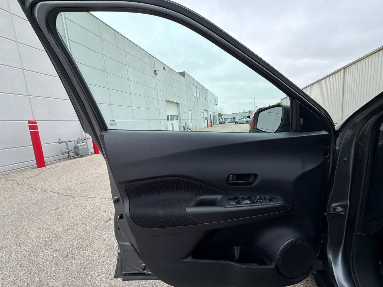 Thumbnail: 2023 Nissan Kicks - 15