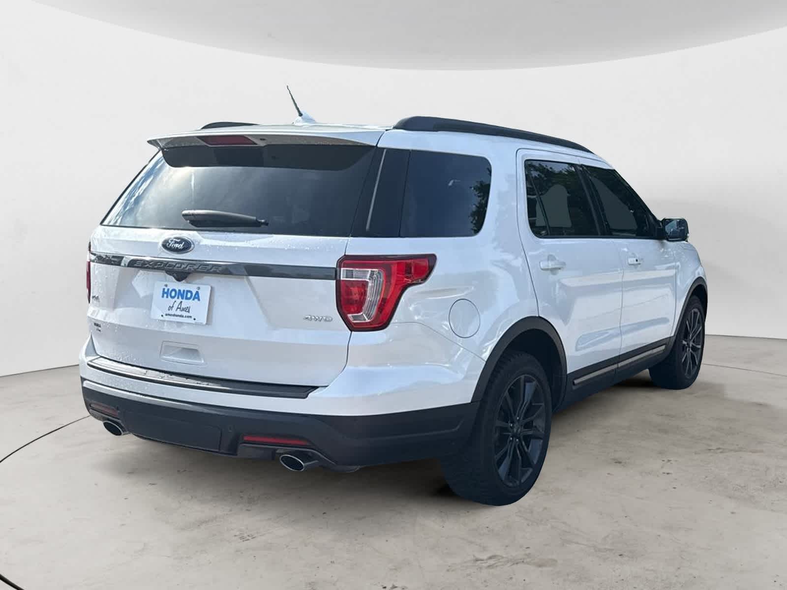 Thumbnail: 2018 Ford Explorer - 4