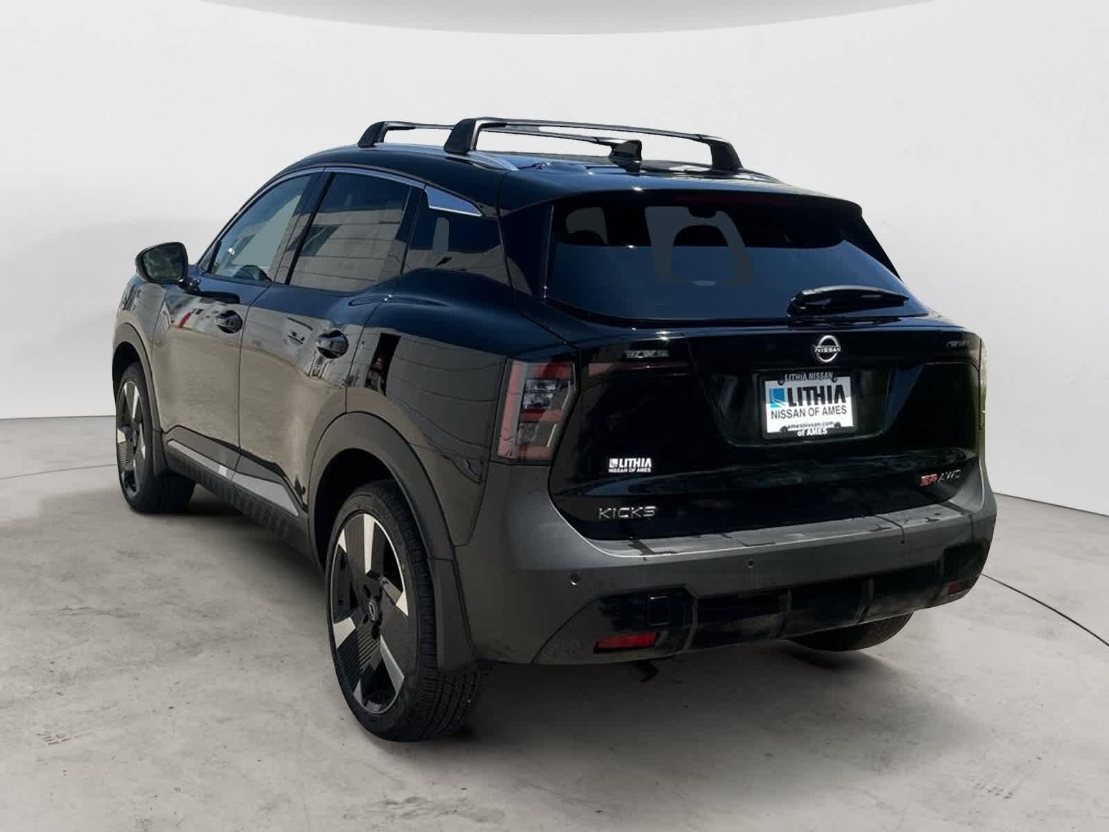 Thumbnail: 2025 Nissan Kicks - 4