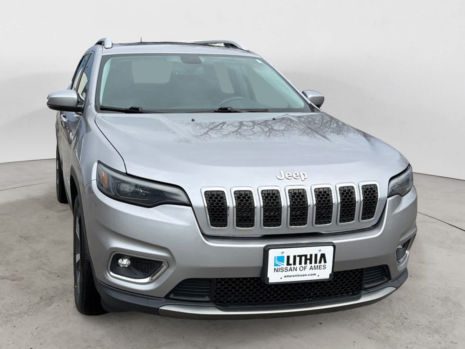 Thumbnail: 2019 Jeep Cherokee - 6