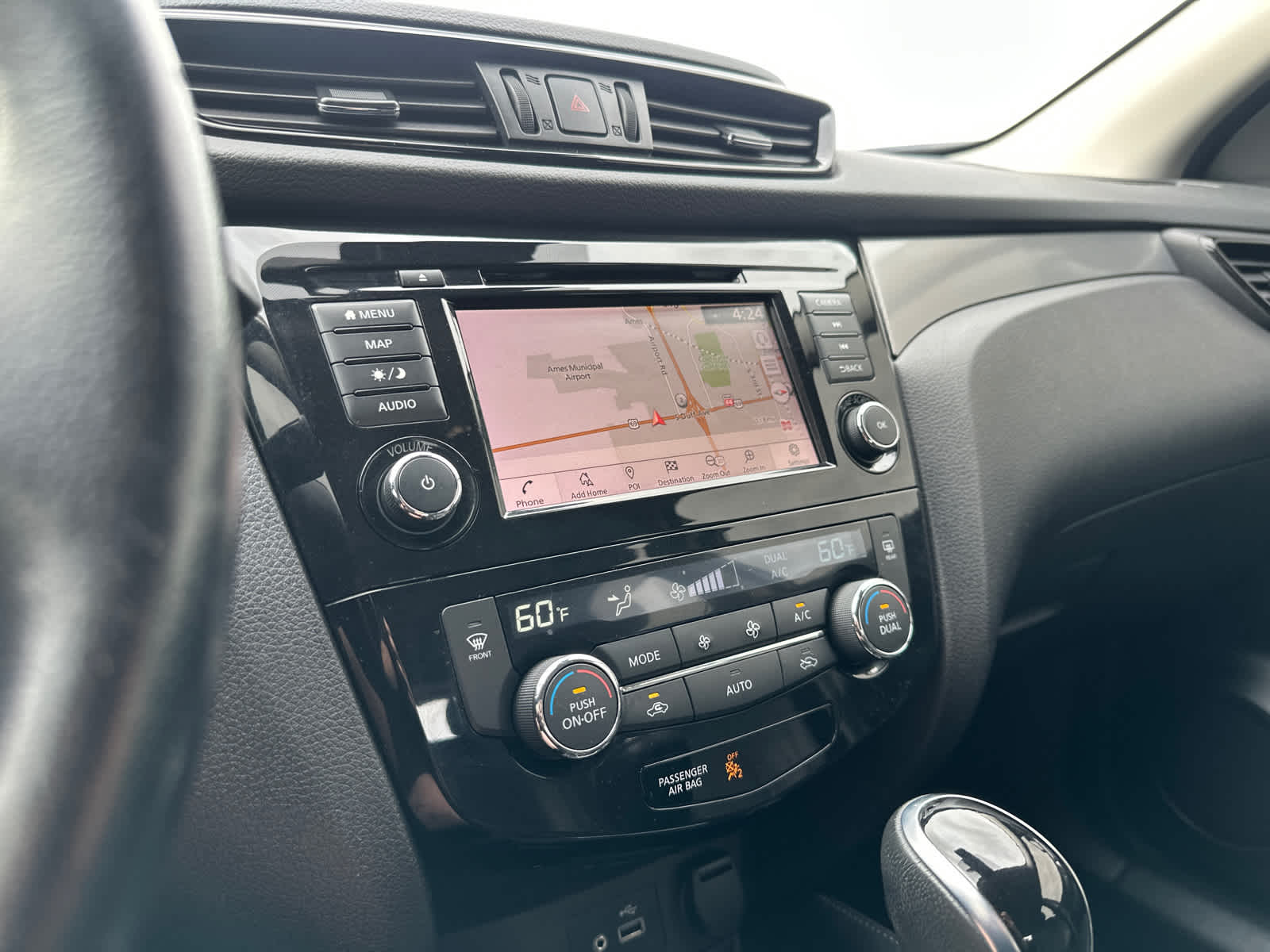 Thumbnail: 2020 Nissan Rogue Sport - 22