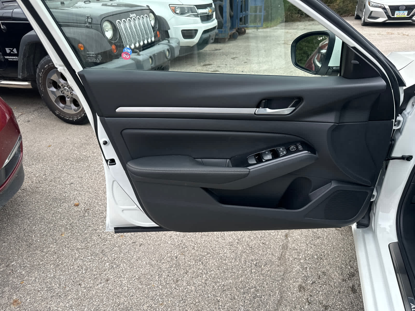 Thumbnail: 2025 Nissan Altima - 13