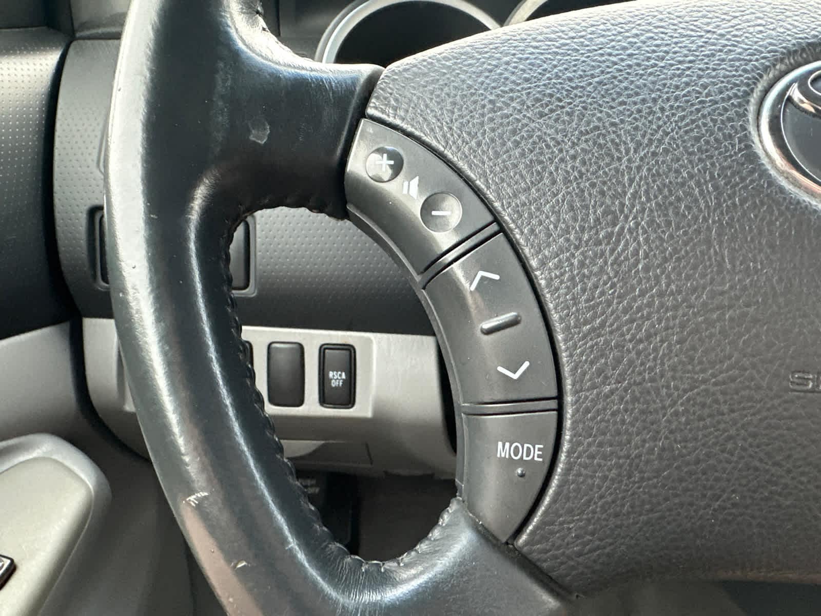 Thumbnail: 2009 Toyota Tacoma - 14
