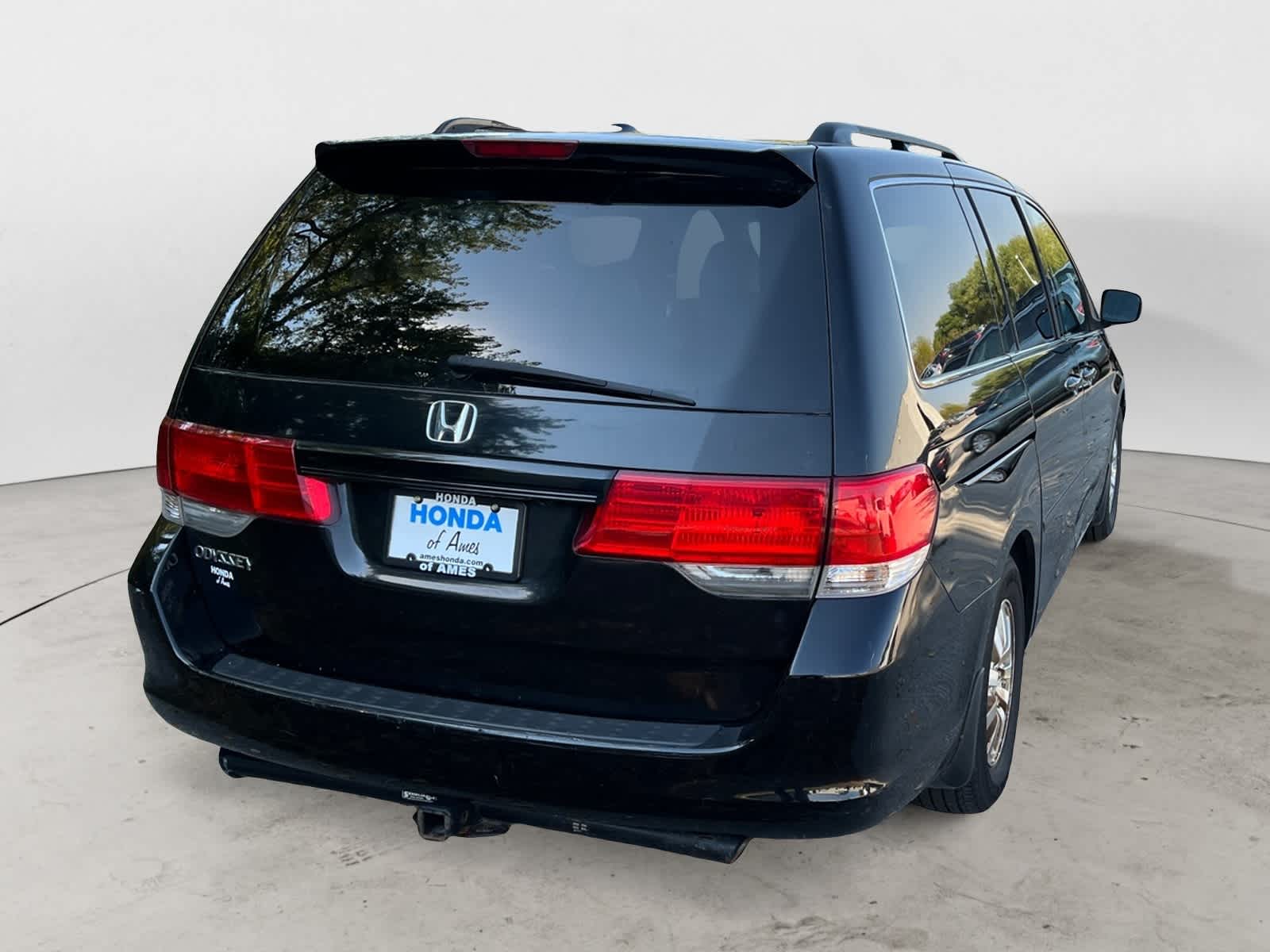 Thumbnail: 2010 Honda Odyssey - 3