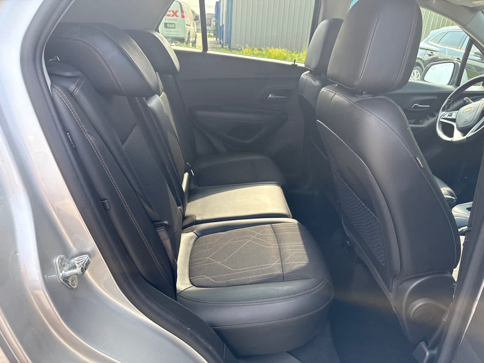 Thumbnail: 2022 Chevrolet Trax - 10