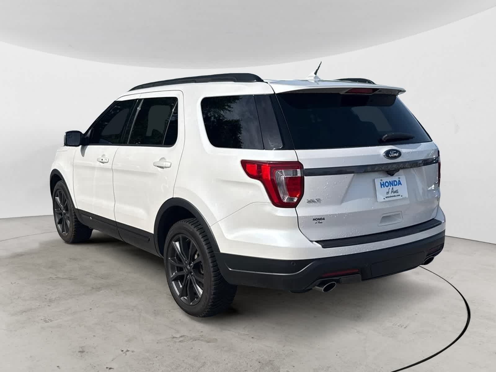 Thumbnail: 2018 Ford Explorer - 3
