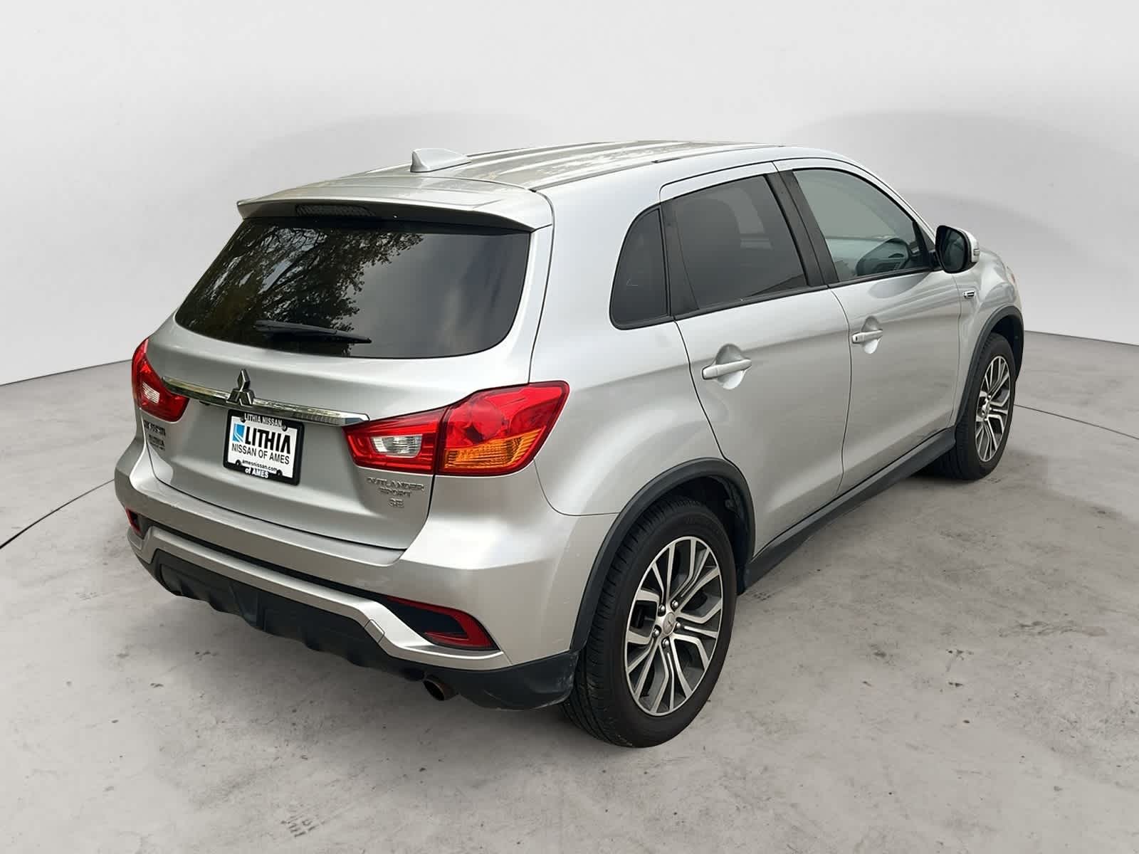 Thumbnail: 2019 Mitsubishi Outlander Sport - 3