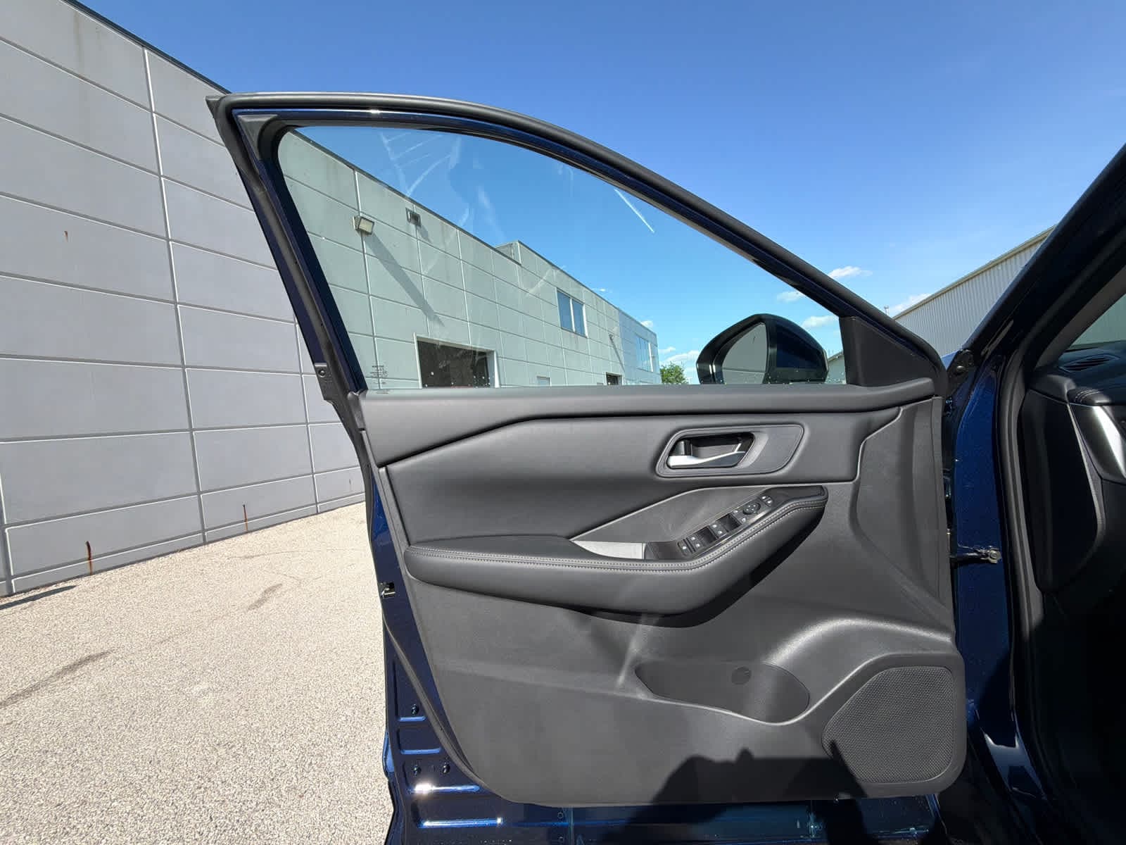 Thumbnail: 2026 Nissan Rogue - 16